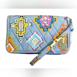 Vera Bradley RFID Grab & Go Wrislet in Painted Medallions